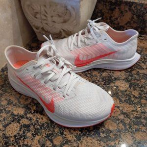 Nike Womens Zoom Pegasus Turbo 2 AT8242-008 Lt. Smoke/Crimson Sz 6M